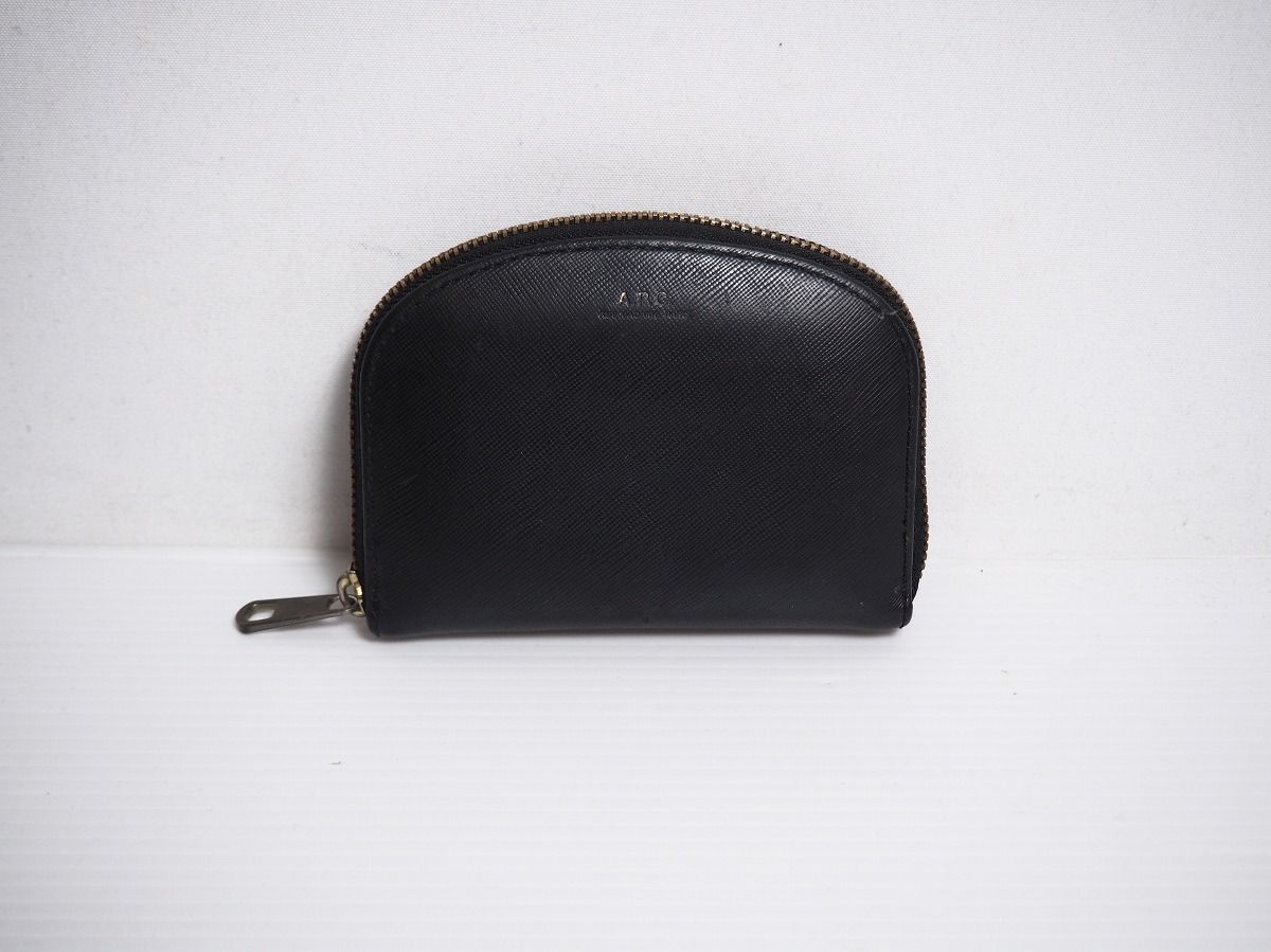 A.P.C. コンパクトウォレット 財布 黒 定番 A.P.C. APC アーペーセー COMPACT DEMI-LUNE ハーフムーン レザー  コンパクト