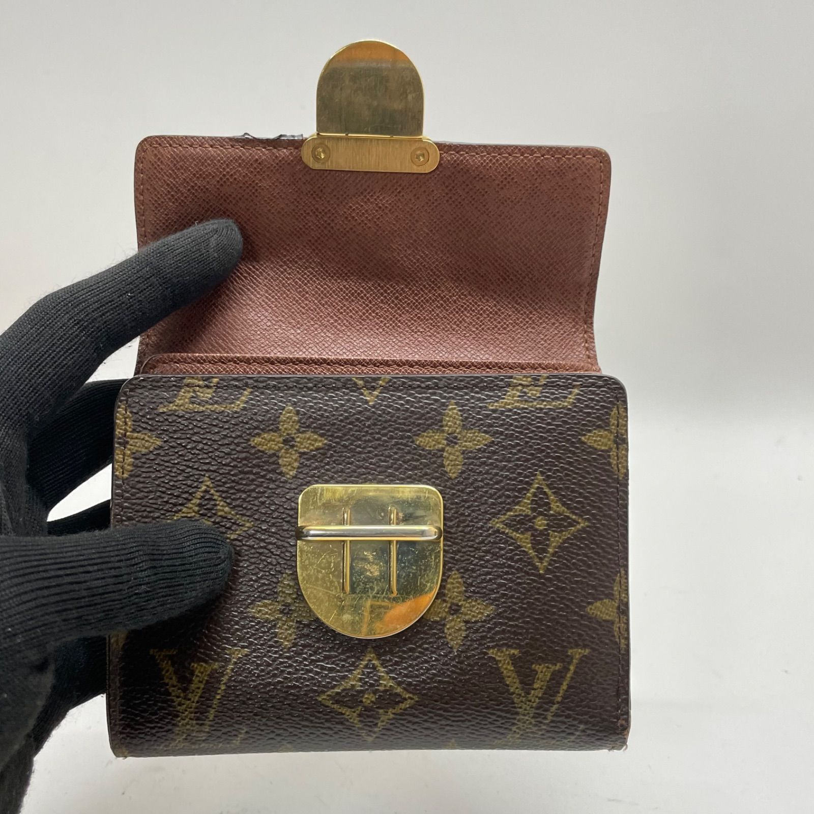 2593 LOUIS VUITTON ルイヴィトン モノグラム コアラ 三つ折り