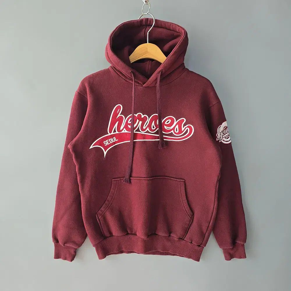 ヒーローズ Heroes ウィッフェン フード付きTシャツ S