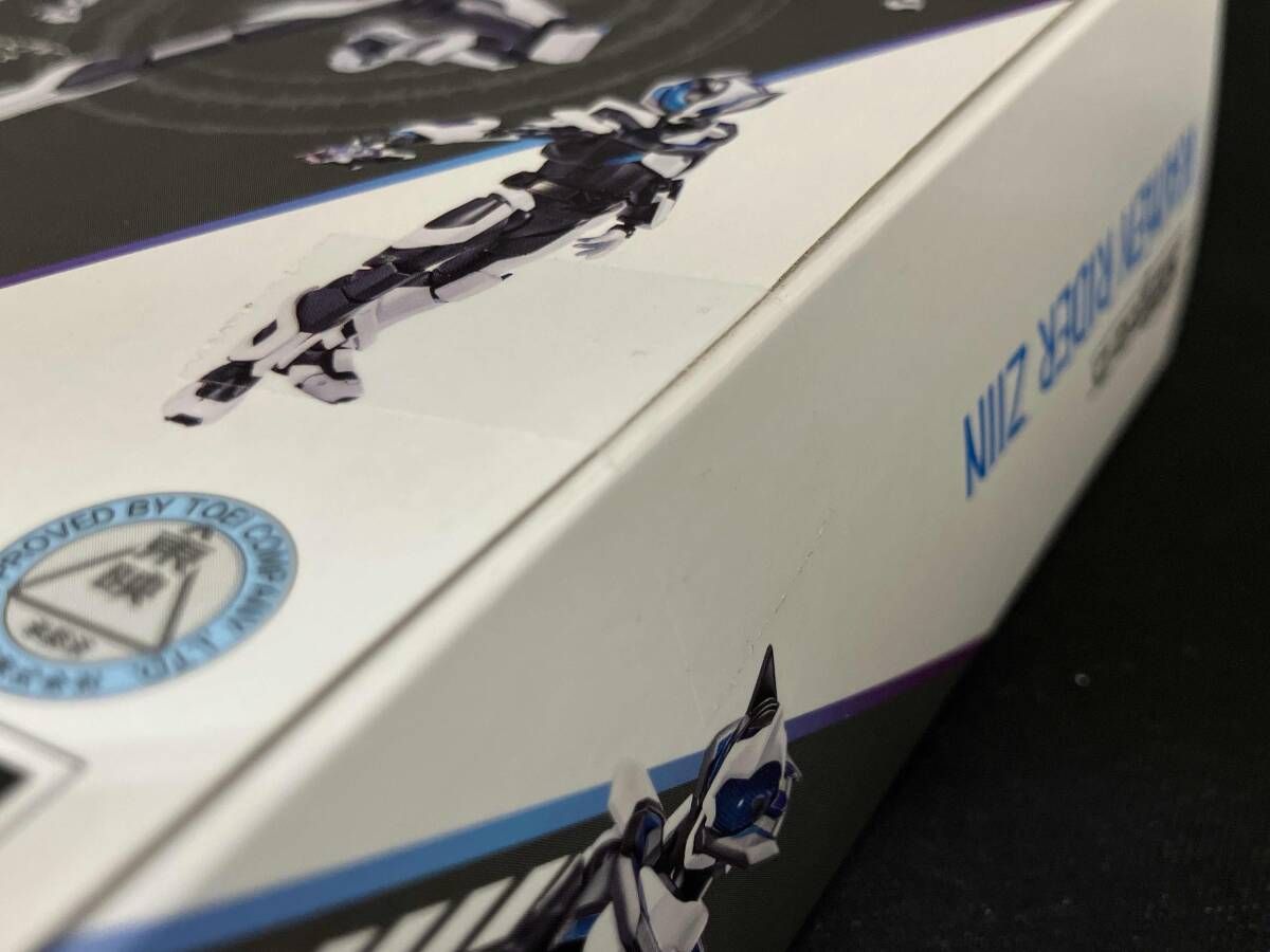 新品未開封　S.H.Figuarts 真骨彫製法 仮面ライダー龍騎　フィギュア S.H.Figuarts 仮面ライダージーン 魂ウェブ商店限定 仮面ライダーギーツ