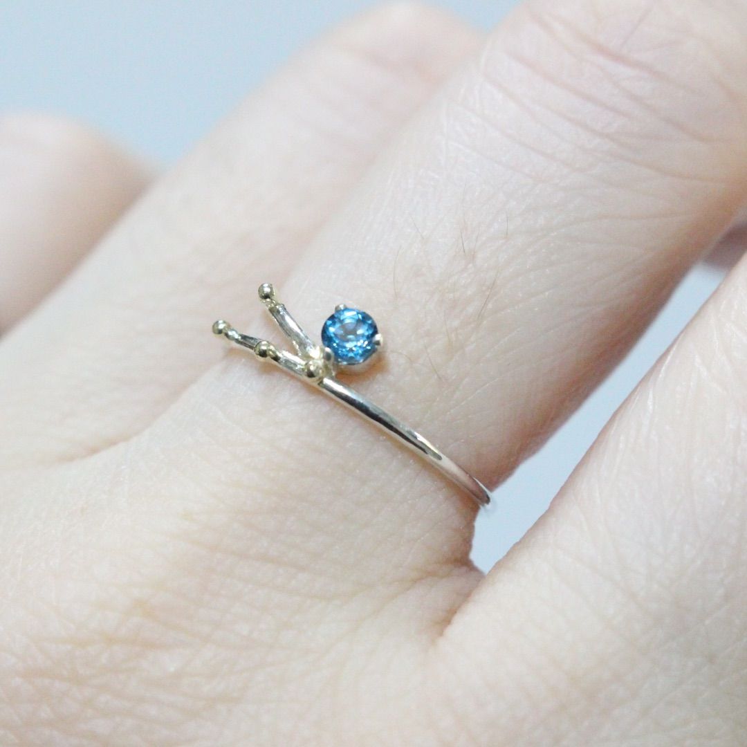 テリ✴︎濃グリーンのカラーチェンジガーネットK10小ワッカ太め