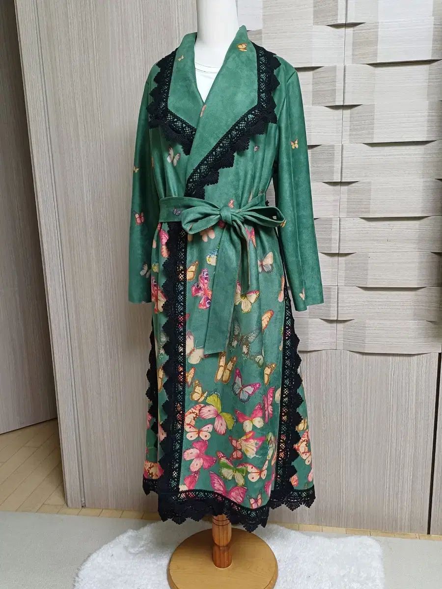 蝶パータン グリーン ロング ガウン レース 装飾