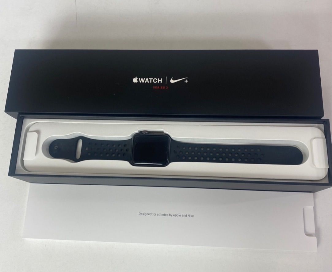 Apple Watch - 〈美品〉Apple Watch sirese3 Nike 42mmケース USED】Apple Watch SERISE3 NIKE + ナイキ アップルウォッチ