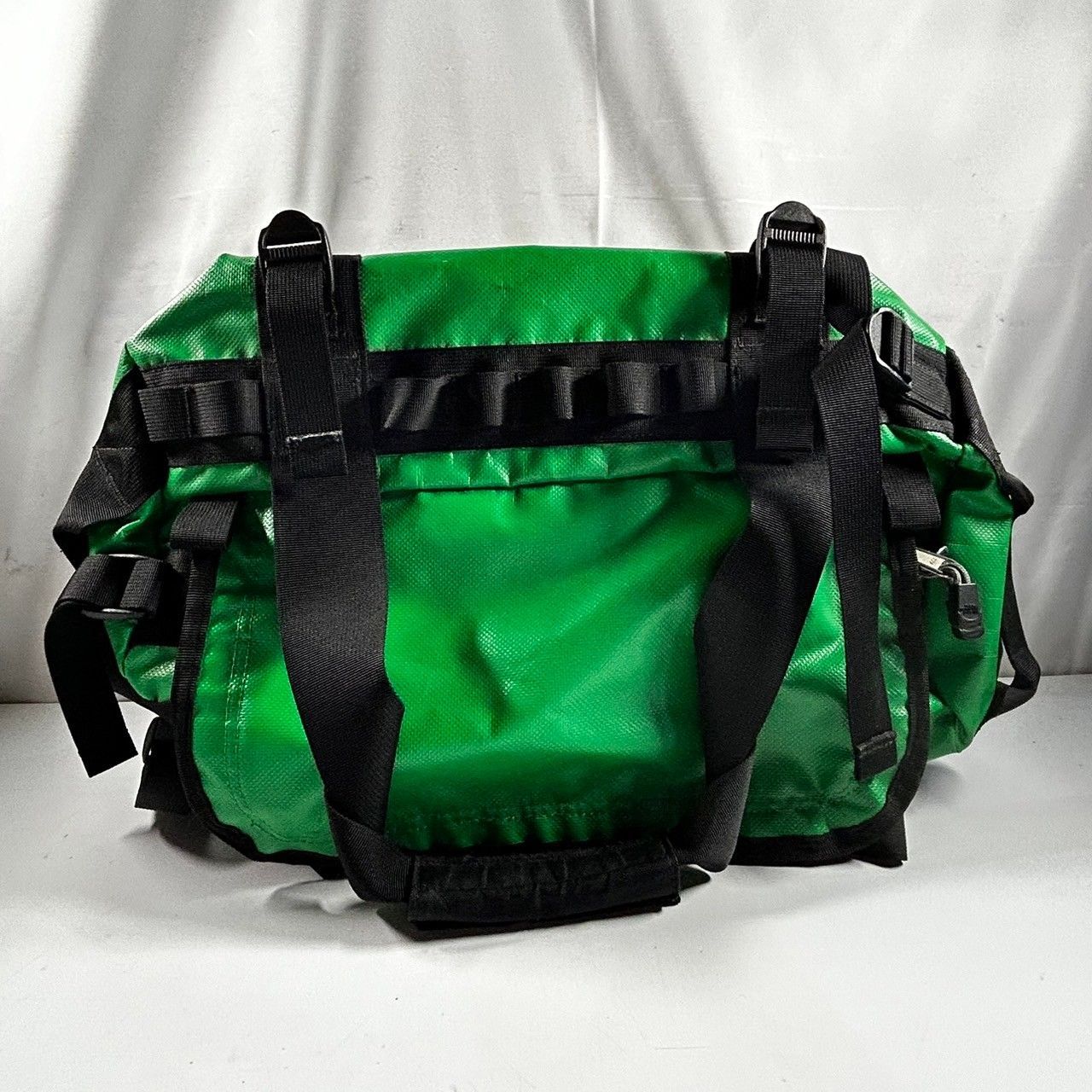THE NORTH FACE ノースフェイス ボストンバッグ　(管理番号：OKU4605)