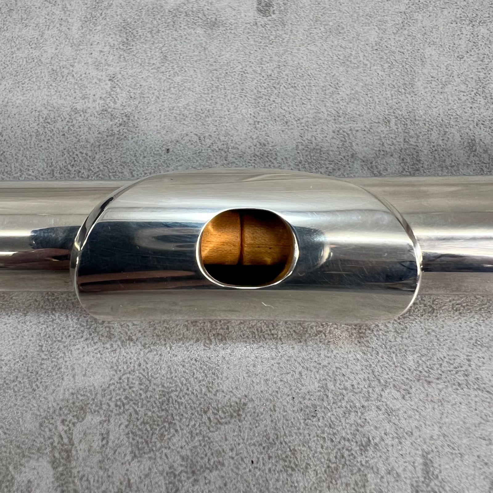 ヤマハ　フルート YFL-511　Eメカ 管体銀製　ピントップアーム ヤマハ フルート YFL-511 Eメカ 管体銀製 ピントップアーム