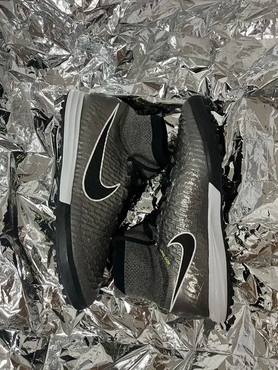 NIKE(ナイキ) マジスタ プロキシモ 1 TF 285