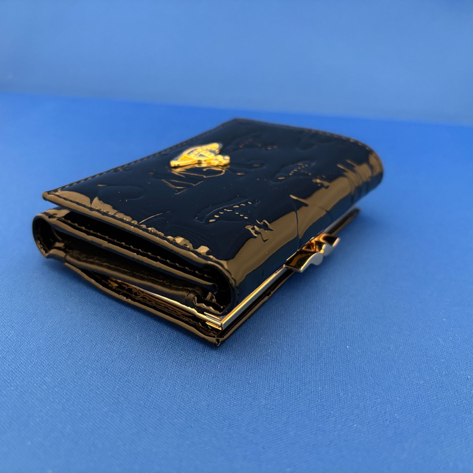 ヴィヴィアンウエストウッド 三つ折財布