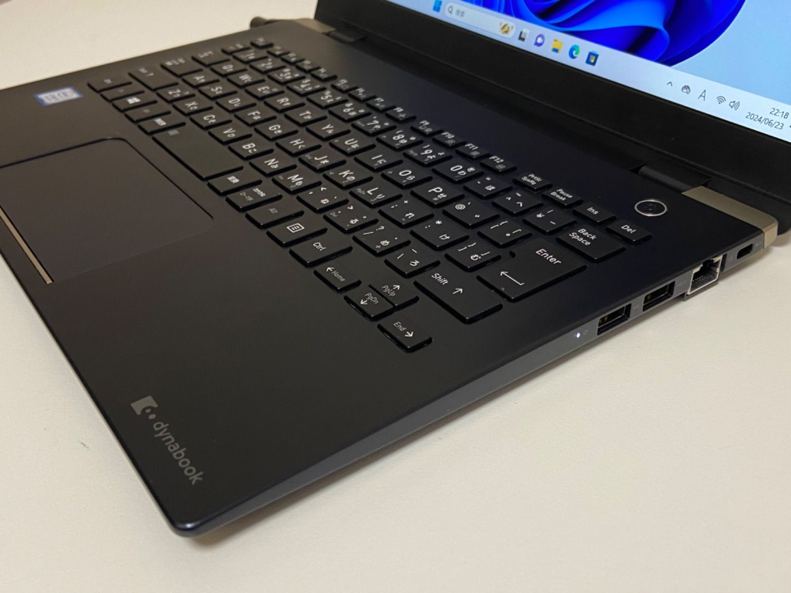 第8世代Core i5搭載 東芝 dynabook Windows11 SSD 13.3インチ モバイルノートPC