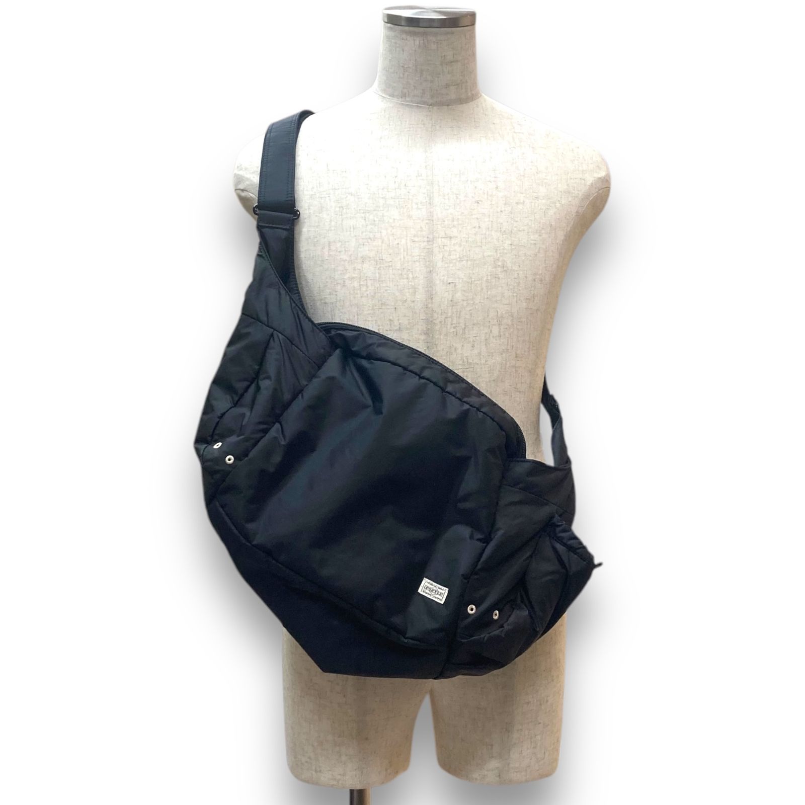 ポーター キュー ショルダーバッグ レディース PORTER 547-08132 CUE(キュー) SHOULDER BAG | 吉田カバンホームページ | YOSHIDA & Co.