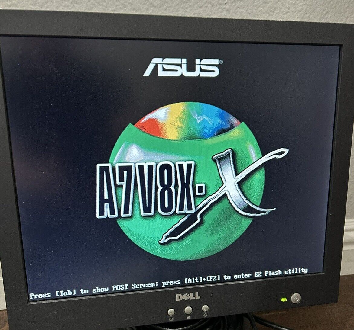 ASUS A7V8X-X AMD Athlon XP 1600 512 MB