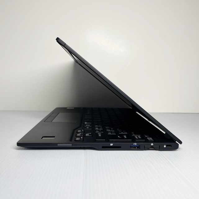 軽量で持運び最適！美品＆Win11☆バッテリー良好☆薄型スタイリッシュ