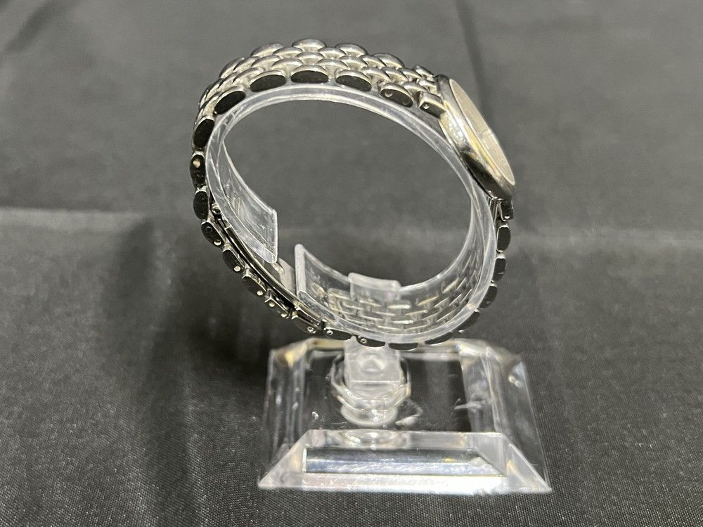 クォーツ 腕時計