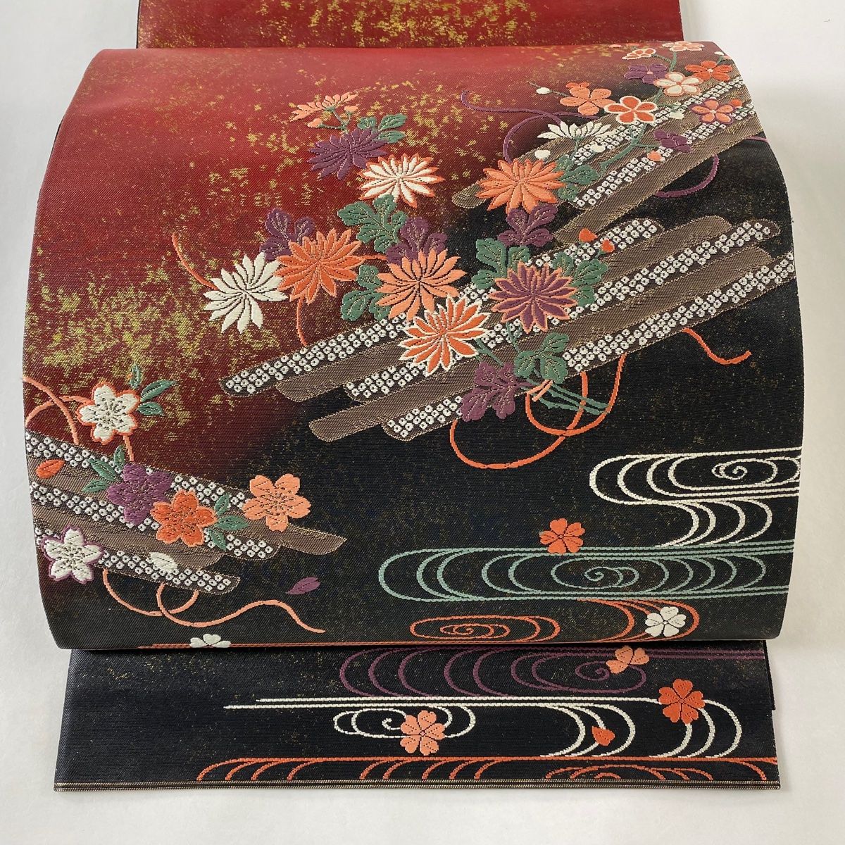みか☆みか　A618★高級‼️豪華刺繍‼️お正月‼️袋帯正絹2ｍ7cm 付下げ 身丈166cm 裄丈67cm M 袷 やまと 花丸文 草花 刺繍 金糸