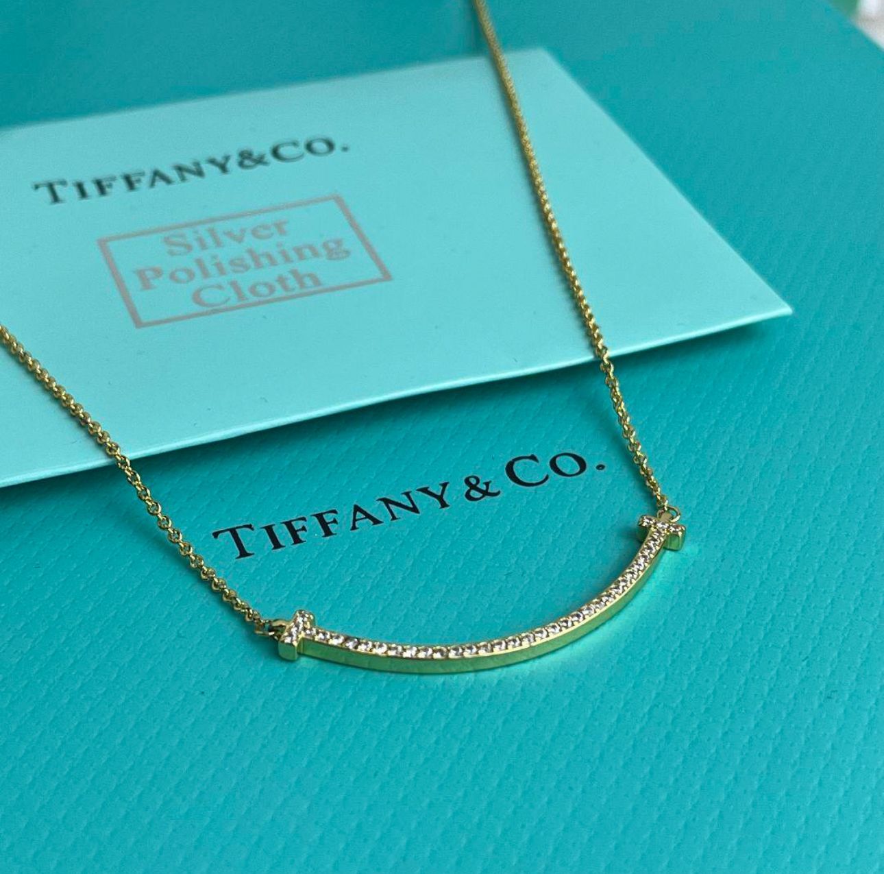 【美品】TIFFANY & Co.ティファニーT スマイル ネックレス  箱付き