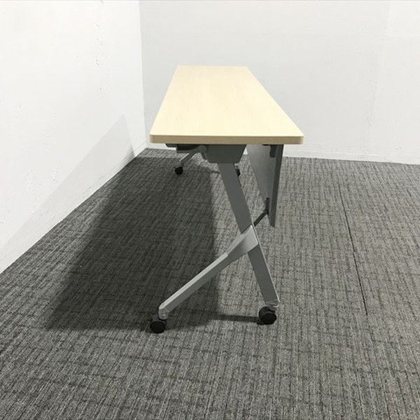 幕板付 オカムラ