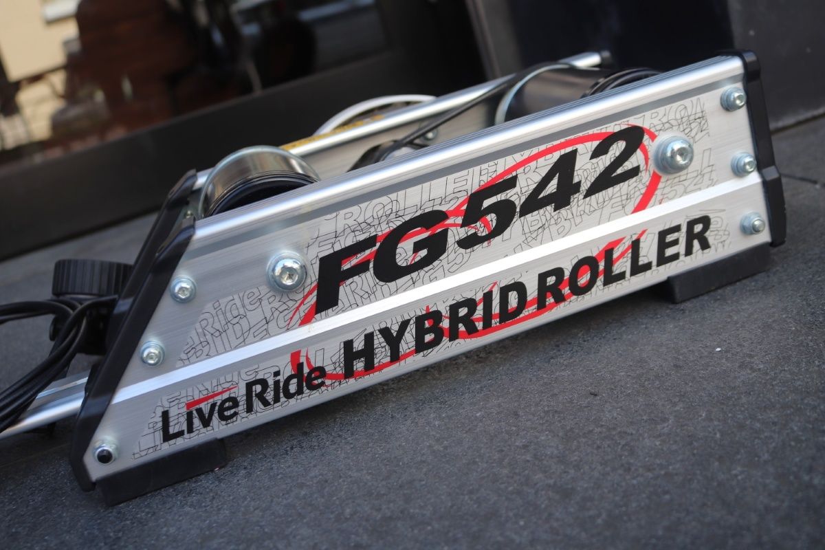 ハイブリッドローラー