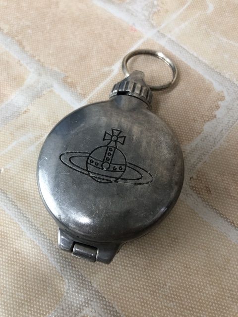 Vivienne Westwood ヴィヴィアンウエストウッド オーブ刻印携帯灰皿 111431545