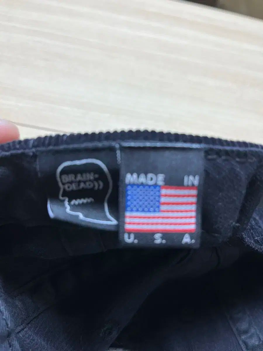 【雷市場（ポンジャン）商品韓国直送】 ブレインデッド brain dead made in usa コーデュロイ キャップ