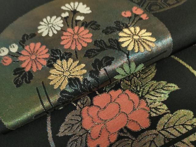 平和屋着物○六通柄 本袋帯 亀甲草花丸文 黒地 金糸 引箔 正絹 逸品