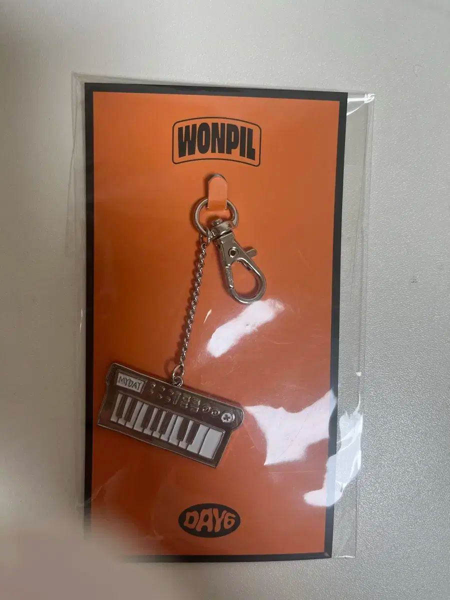 ウォンピル バッグチャーム PIL DAY6 day6 デニマルズ bag charm ウォンピル PIL denimalz - メルカリ
