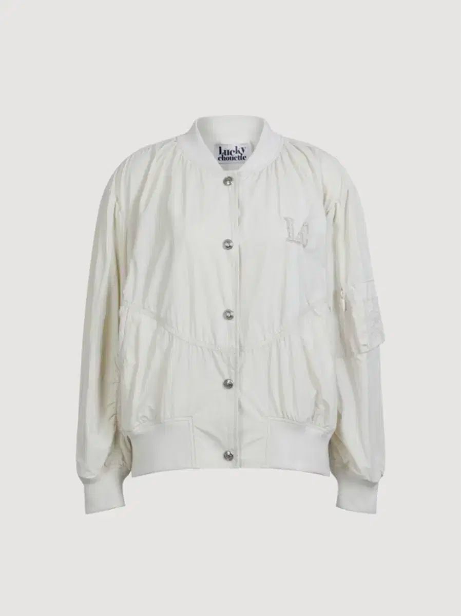 通常価格 47 1万ウォン ベストコンディション LUCKY CHOUETTE ラッキーシュエトゥ 刺繍ビーズロゴ シャーリング ブルゾン *乾燥完了*