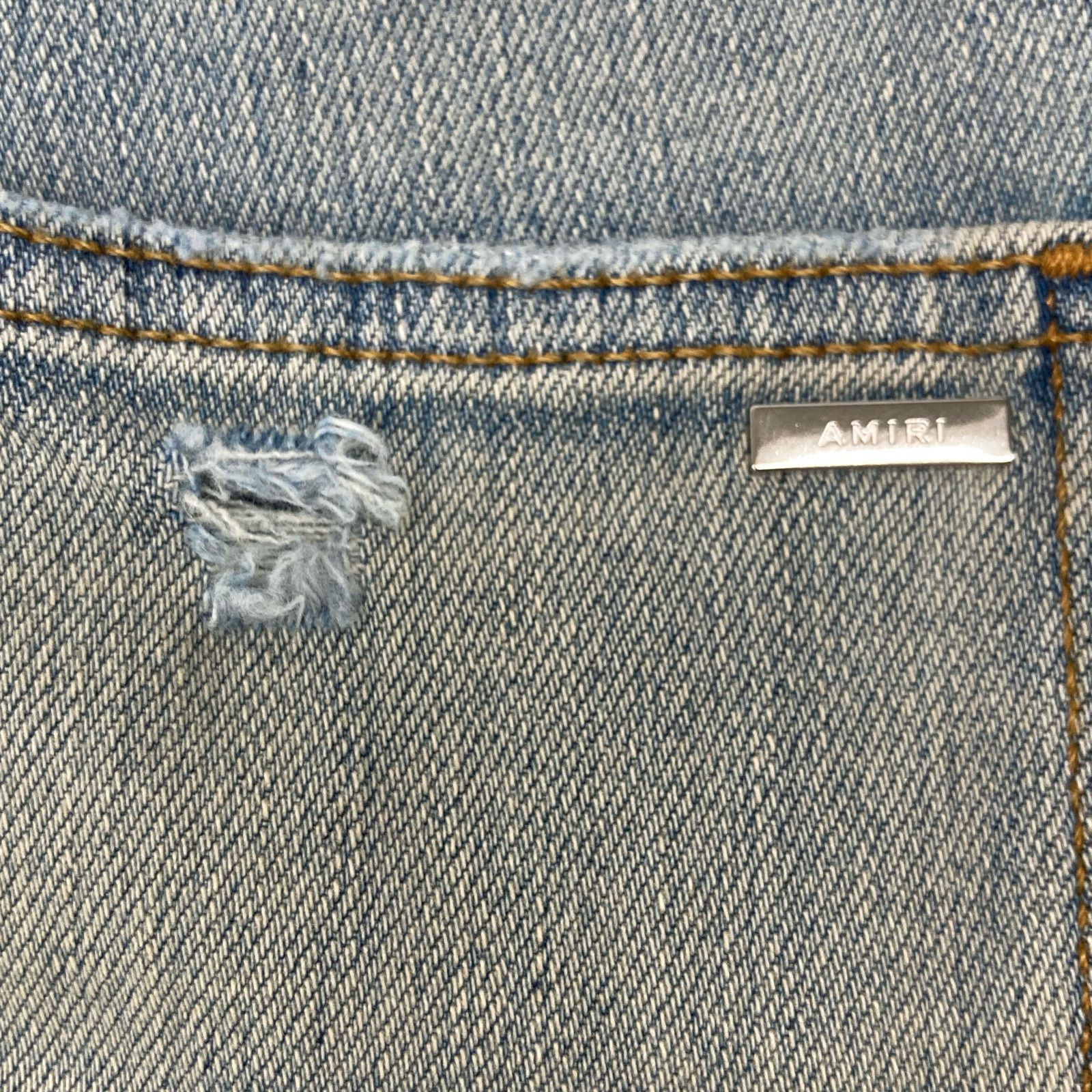 AMIRI ダメージ加工 ジーンズ ライトブルー slim fit 32 AMIRI ダメージ加工 ジーンズ ライトブルー slim fit 32