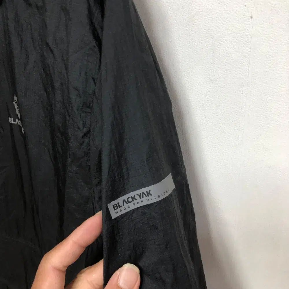 ✨美品✨BLACK YAK ブラック ヤク フードベスト ジャケット 90 新品 BLACK YAK(ブラックヤク) レディース ベスト - メルカリ