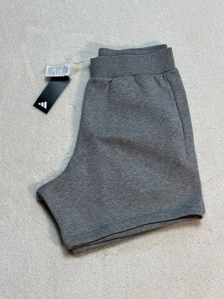 ショートパンツ