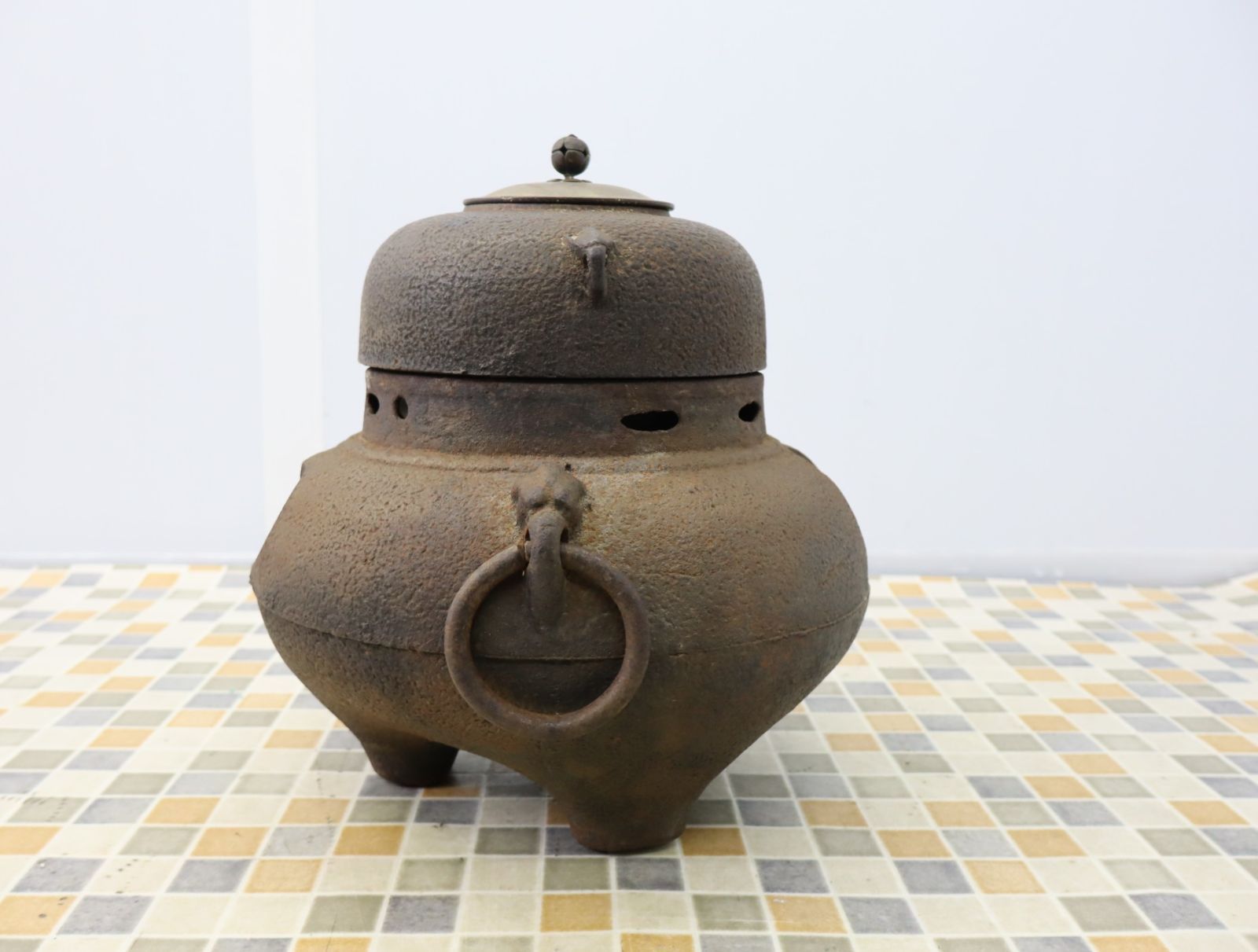 在庫爆買い茶道具風炉鋳物鉄製中古直径３５０ｍｍ 釜