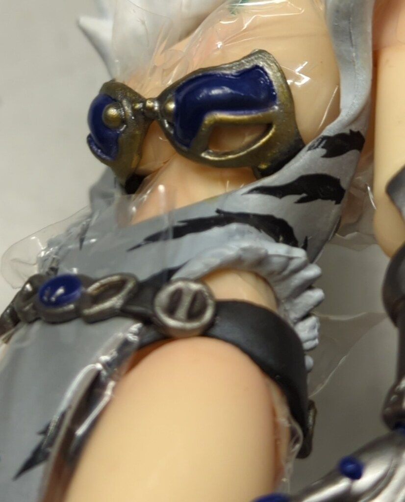 訳あり 本体未使用 海洋堂 リボルテック 近衛隊長エリナ クイーンズブレイド 61D7EB1vgML._UF350,350_QL50_.jpg