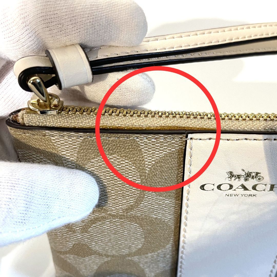 COACH コーチ シグネチャー ポーチ リストレット付 ライトカーキ 