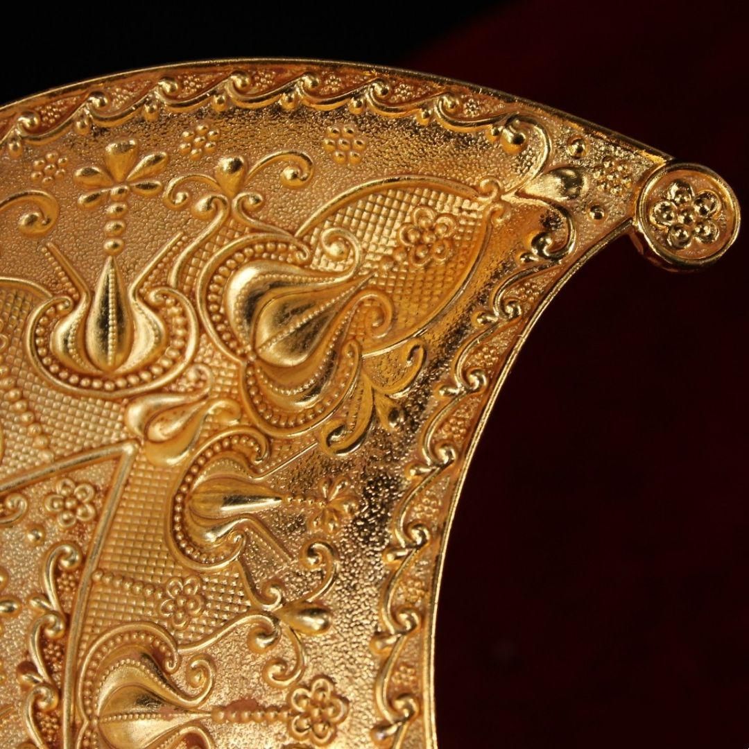 中国美術・金葉皿・純銅微彫・手製・高浮彫・置物・食器・茶器 中国美術・金葉皿・純銅微彫・手製・高浮彫・置物・食器・茶器