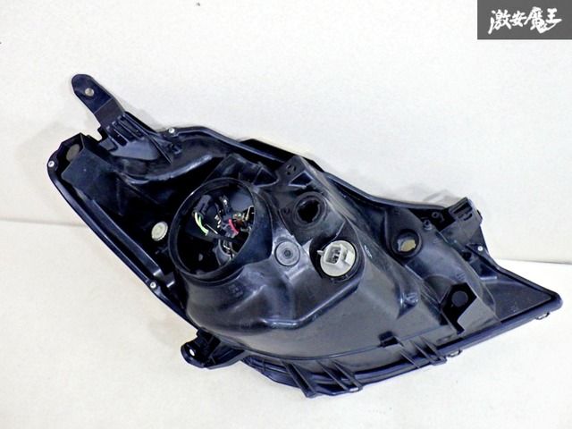 トヨタ 純正 NCP130 ヴィッツ RS ハロゲン ヘッドライト ヘッド