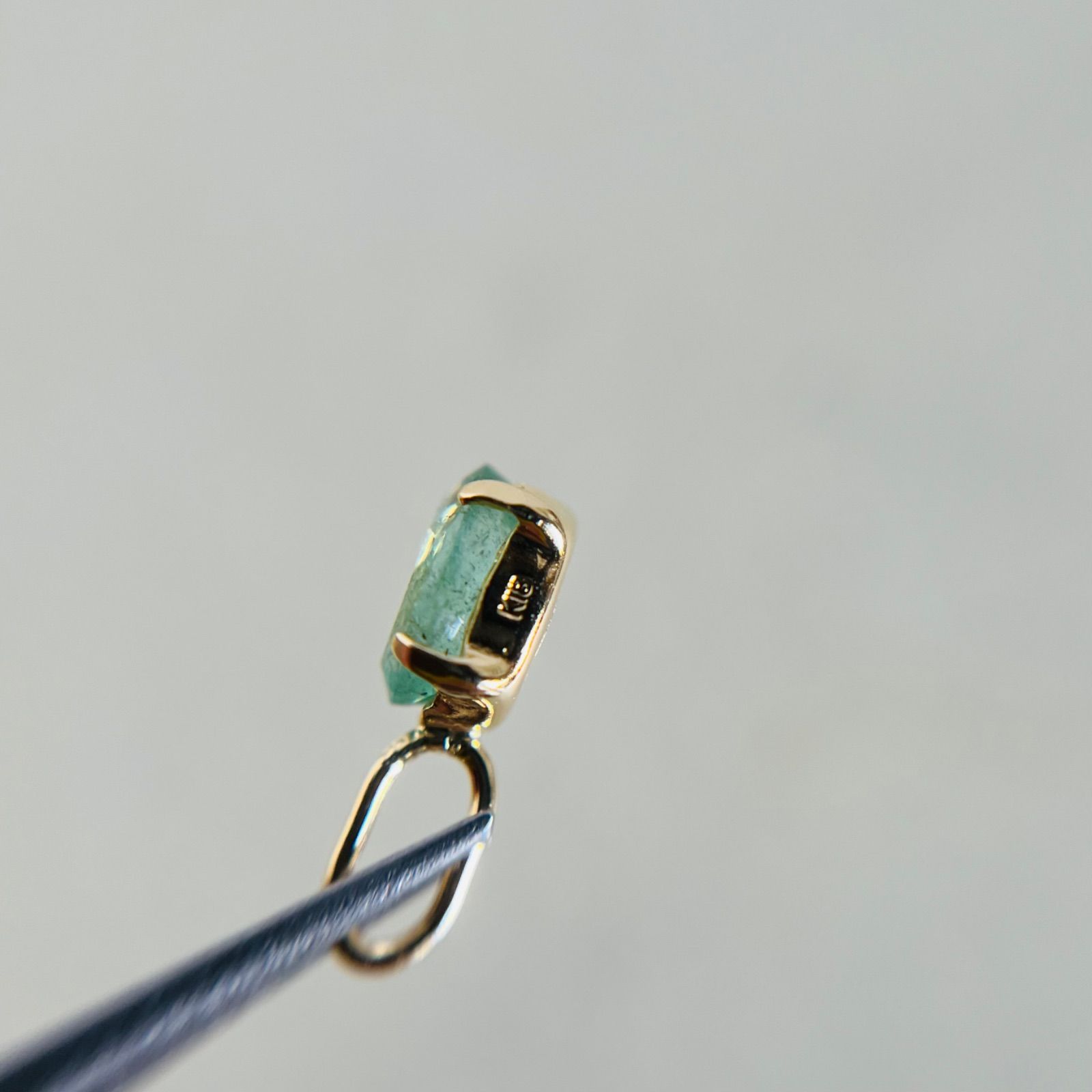 K18 天然石エメラルド ペンダントトップ 18金イエローゴールド