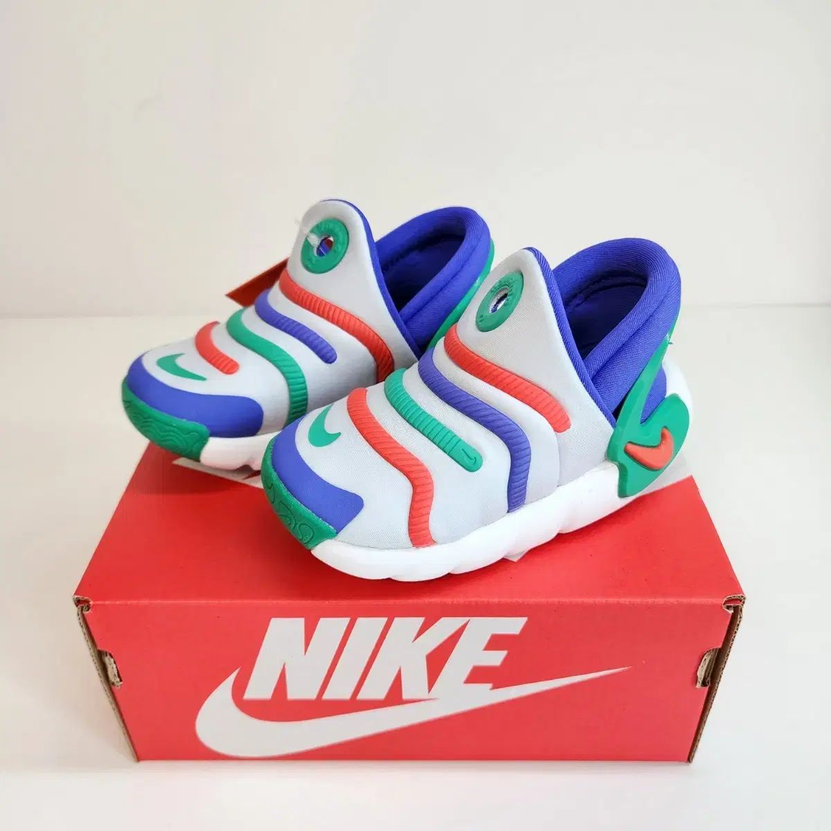 新品 NIKE(ナイキ) ベビー ダイナモ 2 イゾン- 130