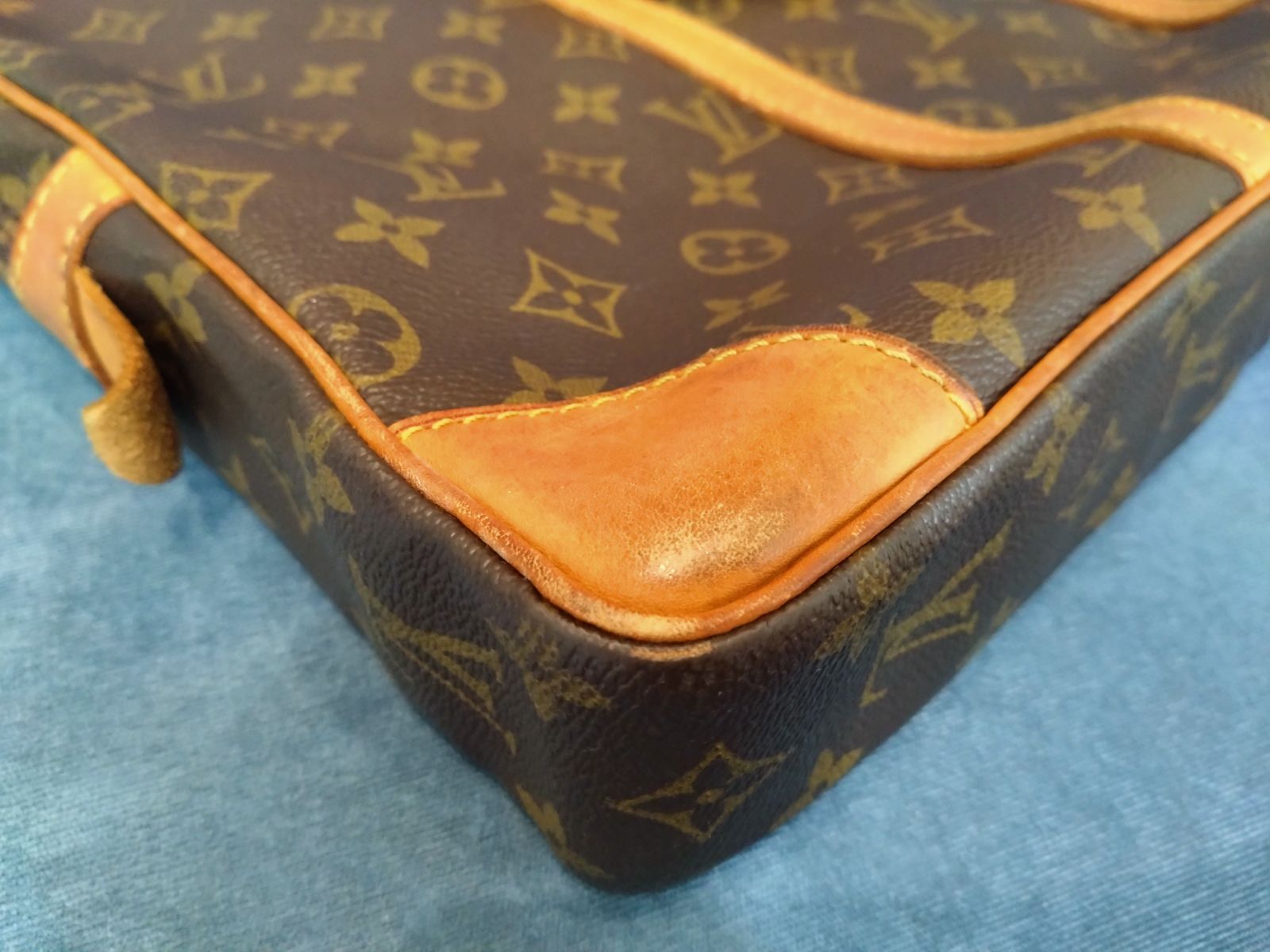 ☆NA00459 LOUIS VUITTON ルイヴィトン モノグラム ポルト ドキュマン