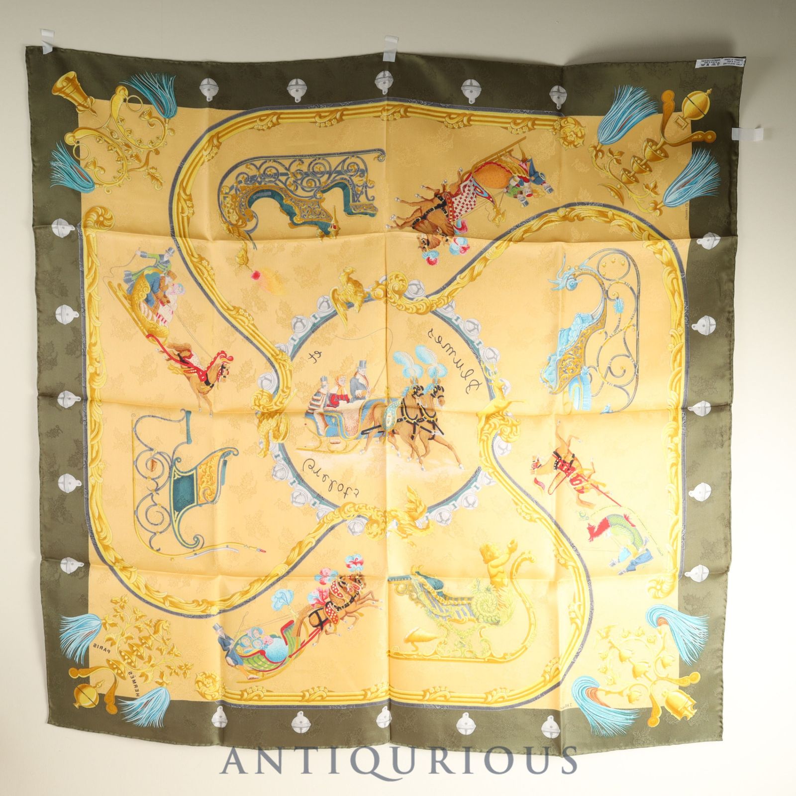 エルメス スカーフ カレ90 羽飾りと鈴 ケース SILK100% - メルカリ