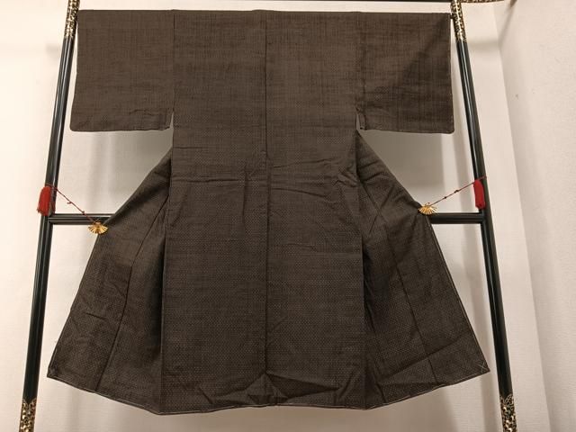 平和屋着物○国指定重要無形文化財 本場久米島紬 手織 十字