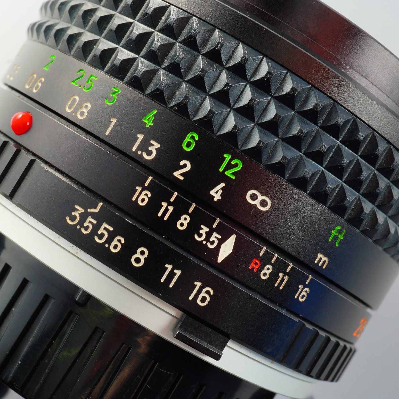 MINOLTA ミノルタ MC W.ROKKOR 28mm F/3.5 単焦点レンズ - メルカリ