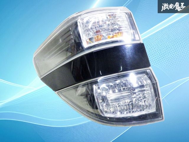 ヴェルファイア ANH25W 右テールランプ・テールライト 2.4X 4WD 8人