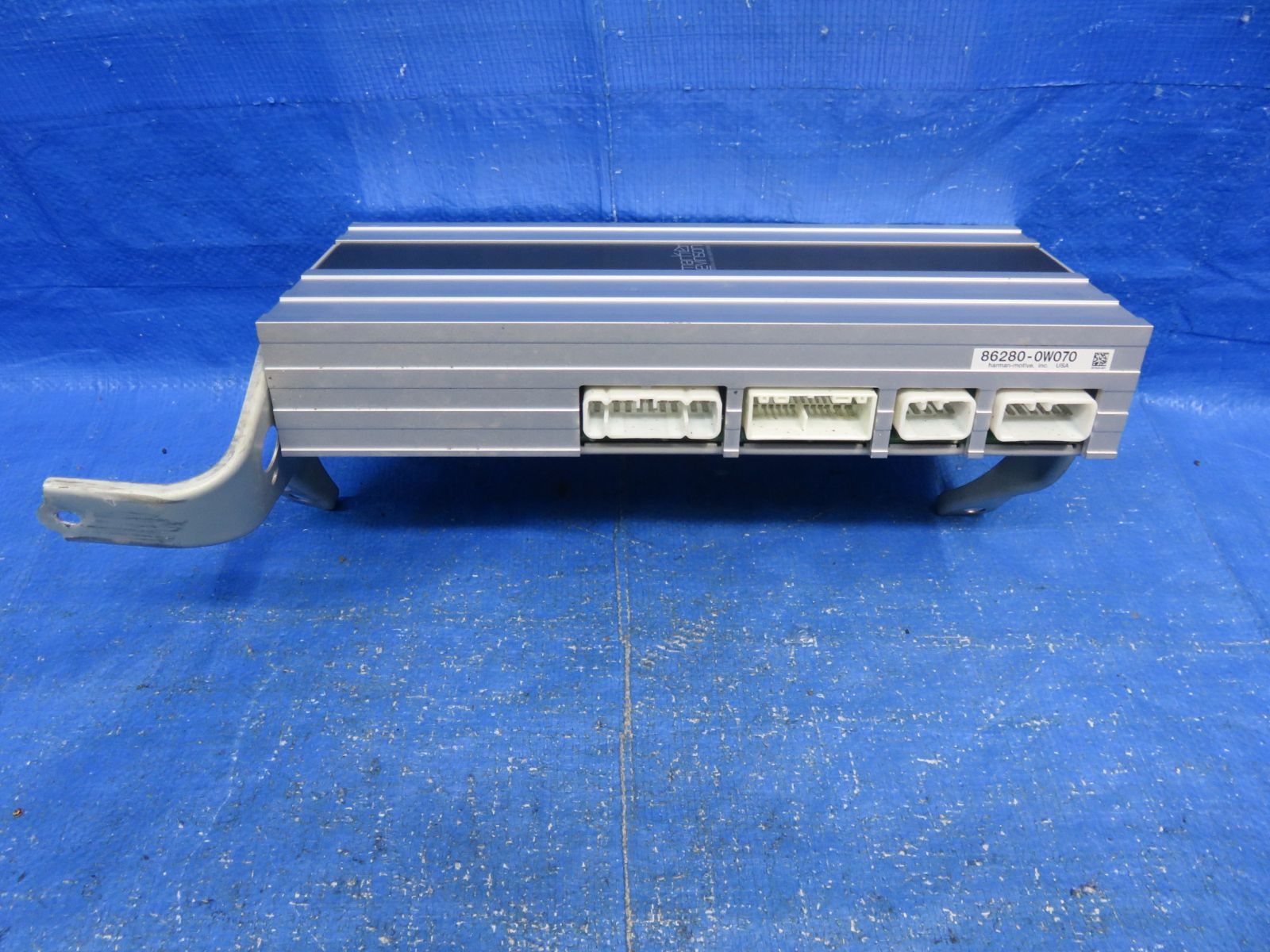 LA6513 保証付 レクサス SC430 UZZ40 後期 マークレビンソン オーディオアンプ 純正 86280-0W070 Marklevinson ソアラ共通