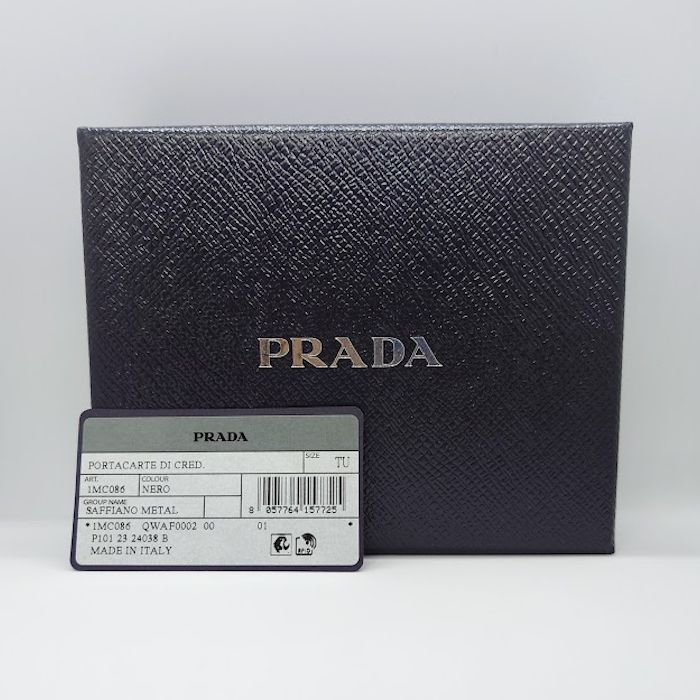 ♪7日以内にお届け☆PRADA☆ サフィアーノカードケース - メルカリ