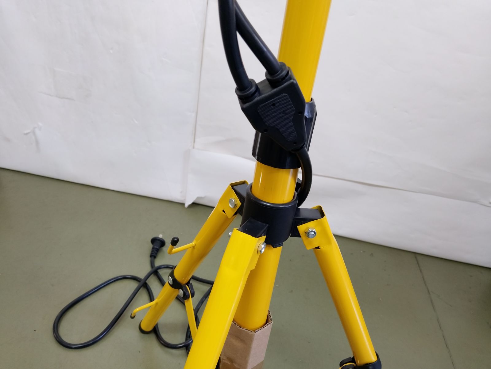 LED投光器 コード二芯3M付