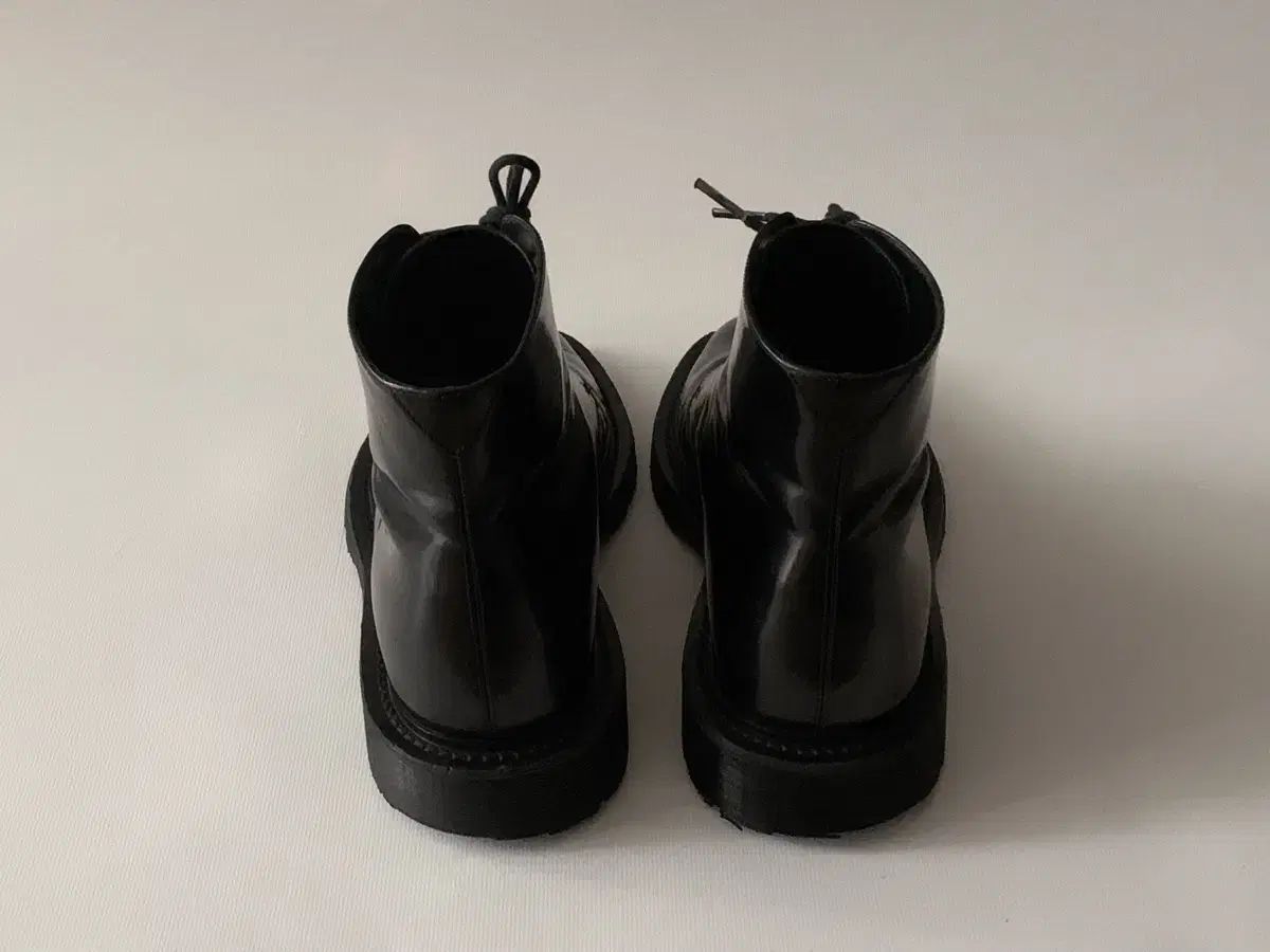 未使用品　SAINT LAURENT サンローラン　レースアップシューズ　41 未使用品 SAINT LAURENT サンローラン レースアップシューズ 41 未使用