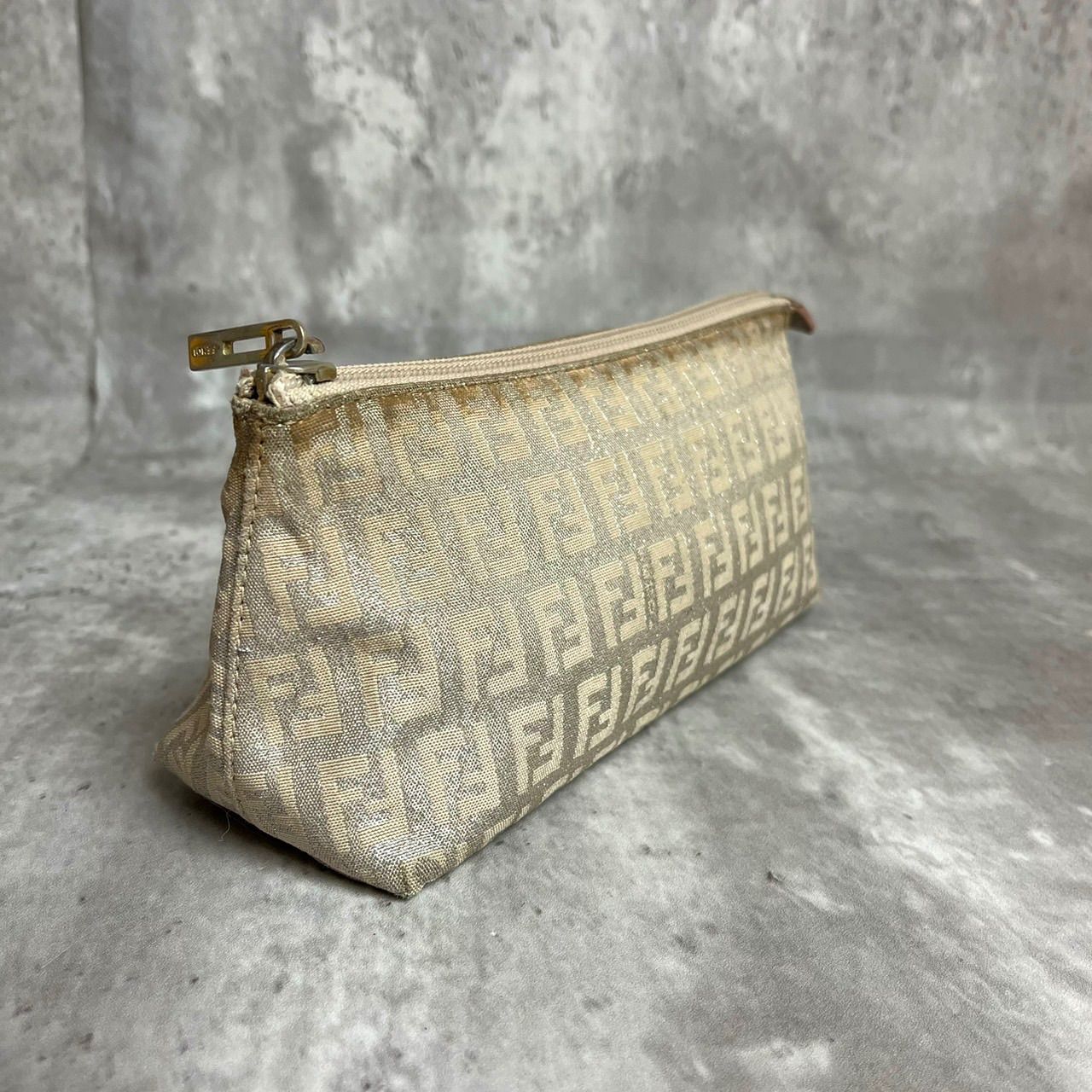 ✨良品✨ FENDI フェンディ 化粧ポーチ バニティバッグ 小物入れ 