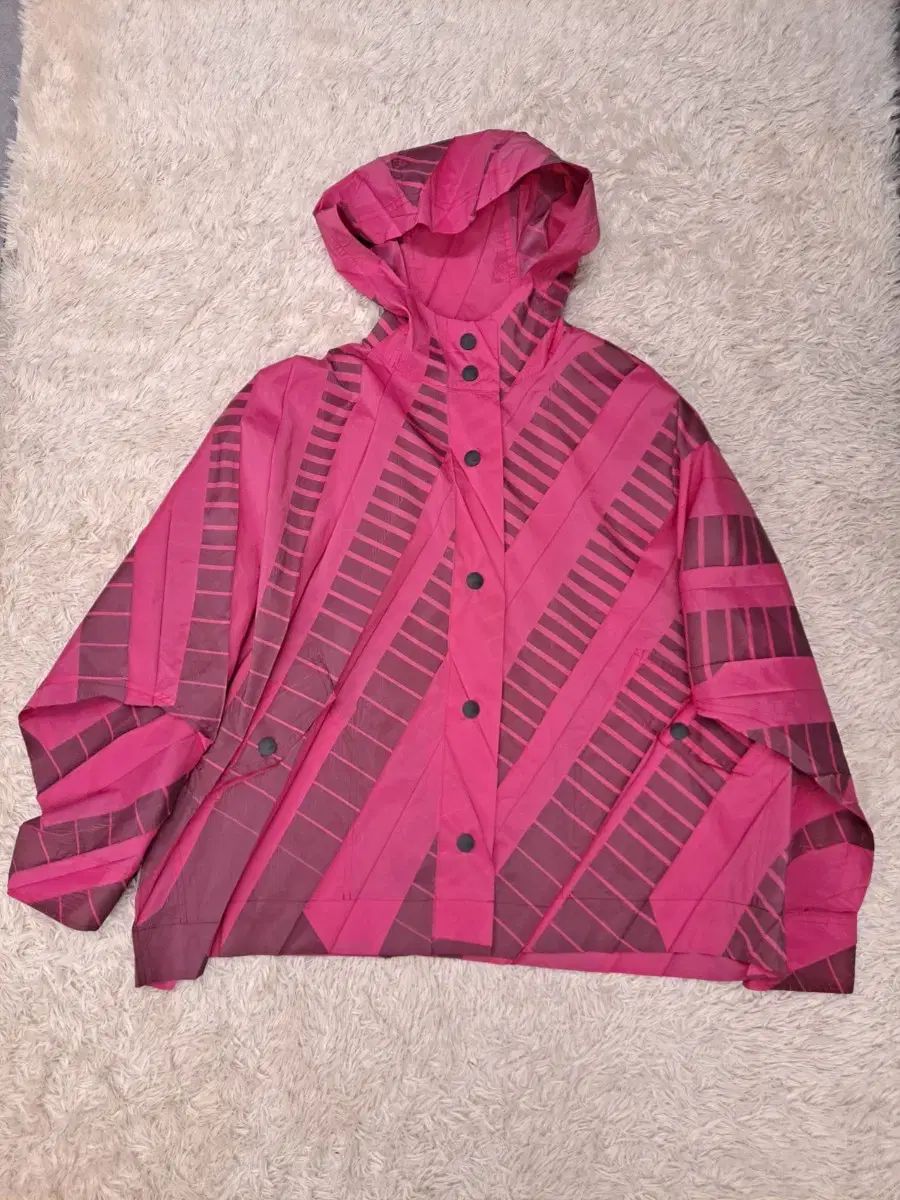 ISSEY MIYAKE イッセイミヤケ PLEATS PLEASE プリーツプリーズ フード ウィンドブレーカー 66 ー 77