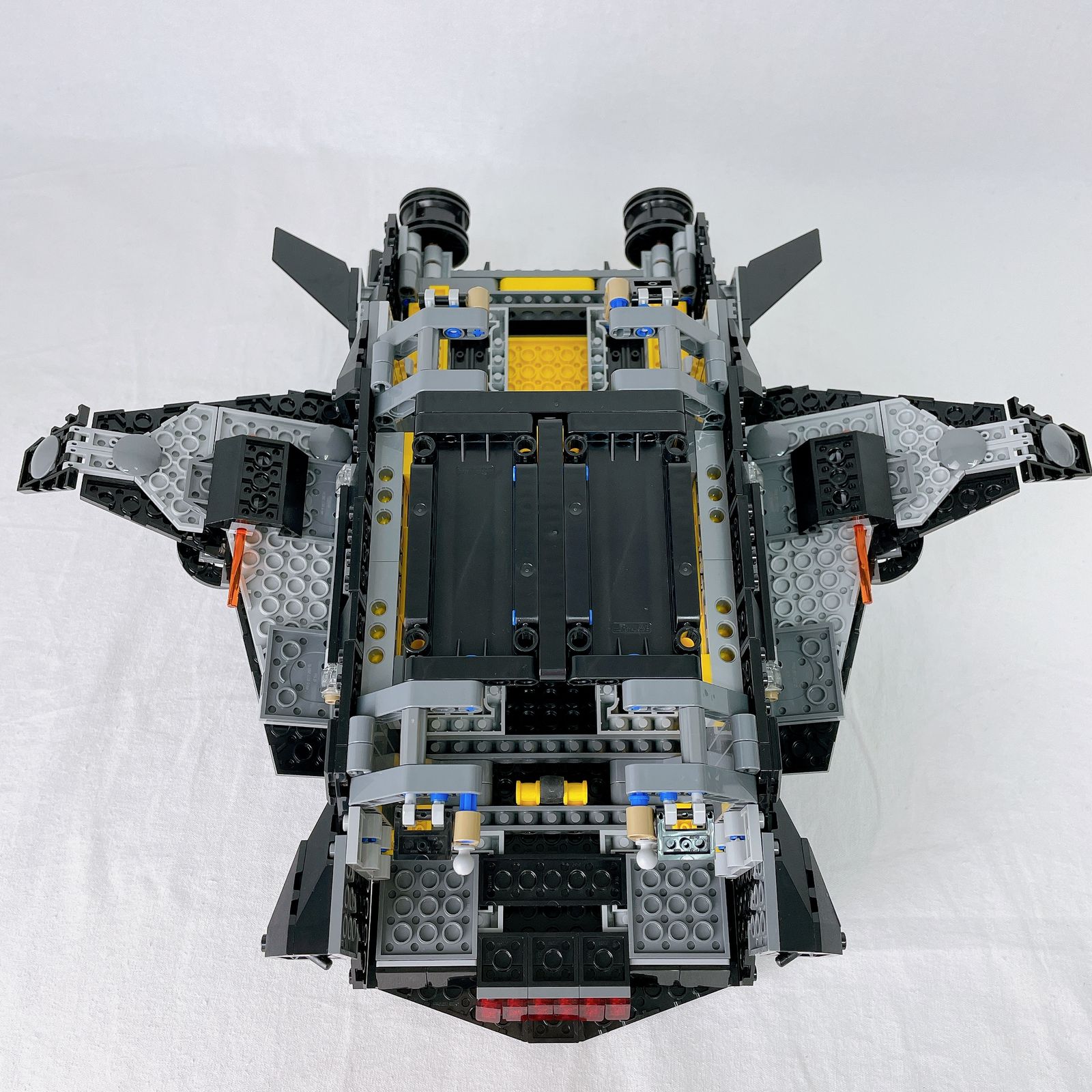 レゴ(LEGO)フライングフォックス:バットモービル・エアーリフト76087