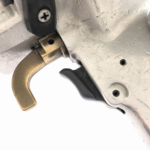 エアーインパクトレンチ