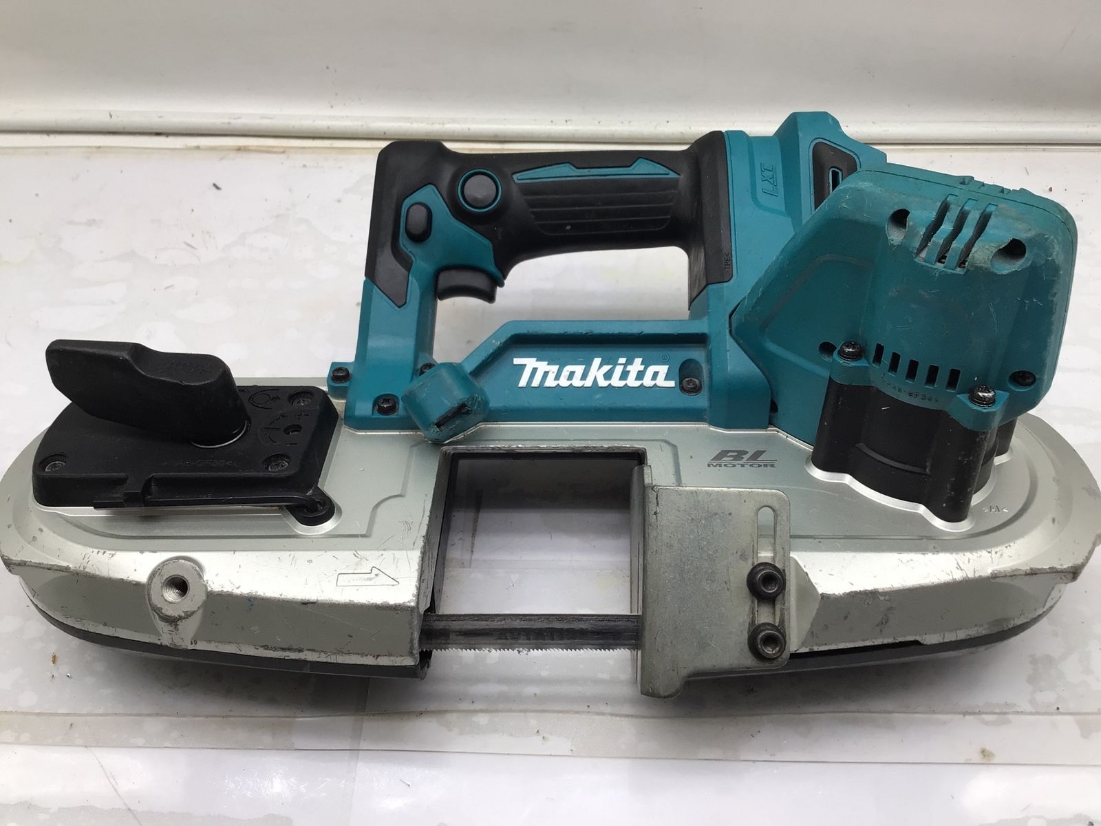中古品】☆Makita/マキタ 18v充電式ポータブルバンドソー