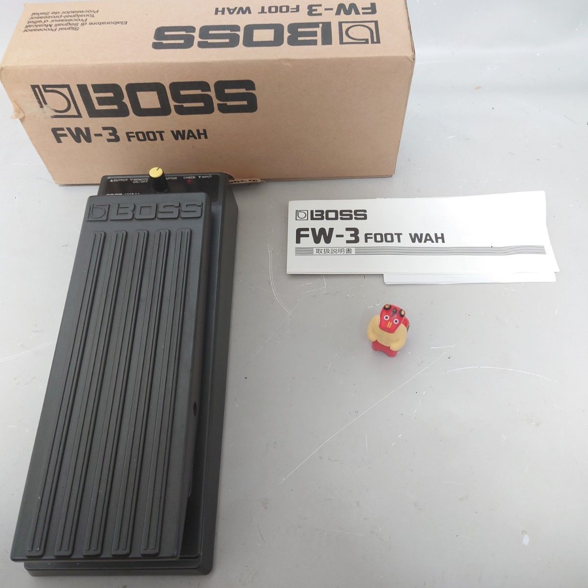 動作品】BOSS FW-3 フットワウペダル エフェクター 本体＋元箱＋説明書